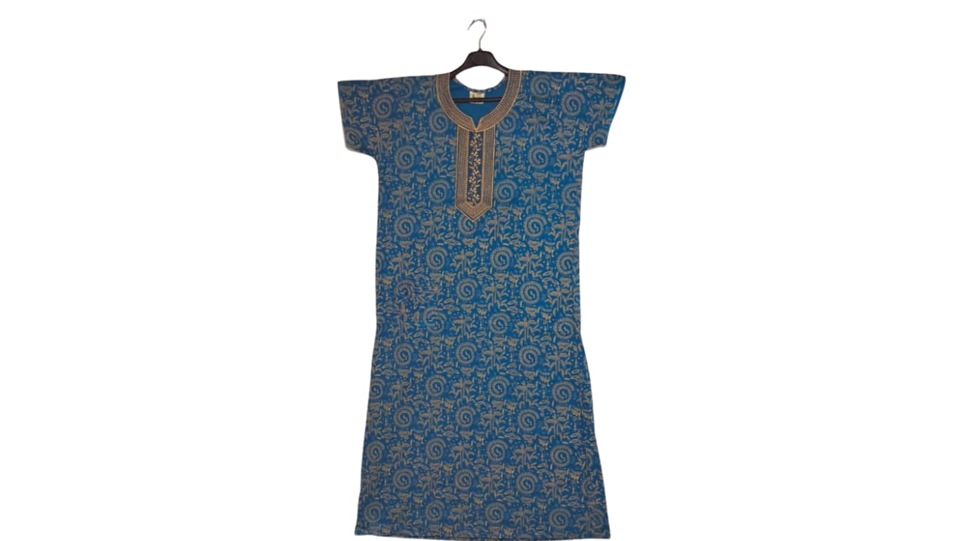 Lightweight nighty in soft cotton, casual short sleeves printed